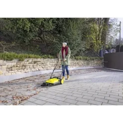 KARCHER Städmaskiner-S 4 mekanisk sopmaskin - 20L tank - 1 sidoborst - 1800 m²/h