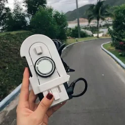 ATELA Strykjärn-Portabelt Mini hopfällbart strykjärn Elektriskt hopfällbart strykjärn med dubbla spänningar Dammtätt kompakt litet för resan Skolan Hemmet