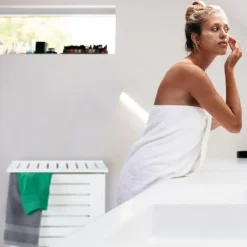 B2X Tvättillbehör-Tvätt Pineträ Vit