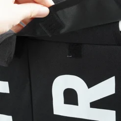 B2X Tvättillbehör-Tvättkorg med hjul och tre fack för enkel sortering