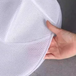 INF Tvättillbehör-Tvättväska för hattar: Skydda dina kepsar i tvättmaskinen med denna praktiska tvättpåse, förhindra deformation och behål